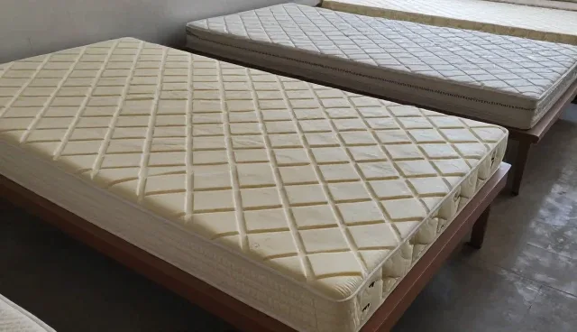 如何选择适合的床垫材质以提升睡眠体验